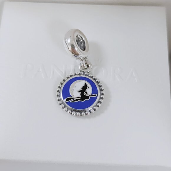 Pandora Salem Massachusetts Exclusive Bewitched Samantha Broomstick Riding Logo - Picture 4 of 9
